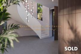 TOP INVEST - Seaview Plot in prime location of Son Vida with project