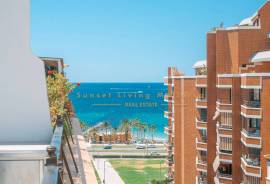 Modern penthouse with wonderful roof terrace and sea view