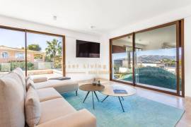 Luxury family villa with lots of space and fantastic sea- / panoramic views in Nova Santa Ponsa