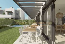 High-quality new single-family house at the Playa de Palma not far from beach and sea with pool and roof terrace