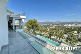 Bezugsfertige Luxus Neubauvilla mit Traumblick über die Berge und das Meer in Nova Santa Ponsa
