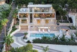 Luxusvilla mit spektakulärem Meerblick in 2. Meereslinie und vielen Features - Hafennähe Santa Ponsa Luxusvilla mit spektakulärem Meerblick in 2. Meereslinie und vielen Features - Hafennähe Santa Ponsa