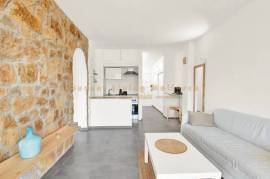Saniertes Meerblick Apartment in Bendinat