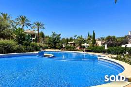 Unique SOLD! penthouse with stunning sea views and large roof terrace