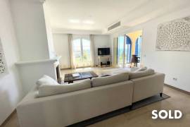 Unique SOLD! penthouse with stunning sea views and large roof terrace