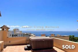Unique SOLD! penthouse with stunning sea views and large roof terrace