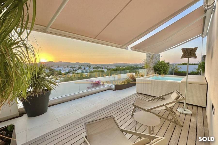 Exklusives Penthouse mit Meerblick und großer Dachterrasse über 2 Etagen in Strand-und Meeresähe