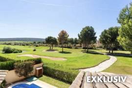 EXKLUSIV - Bezugsfertige Moderne Villa mit Pool am Golfplatz in toller Wohnanlage von Nova Santa Ponsa