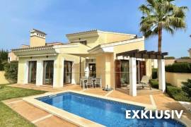 EXKLUSIV - Bezugsfertige Moderne Villa mit Pool am Golfplatz in toller Wohnanlage von Nova Santa Ponsa