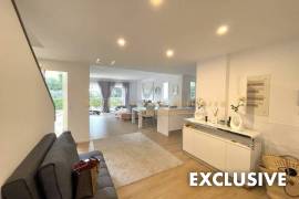 EXCLUSIVE - Ready to move in modern villa with pool at the golf course in great residential area of Nova Santa Ponsa