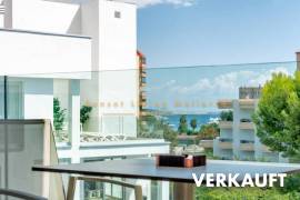 Stylisches Penthouse in exklusiver Wohnanlage mit Teilmeerblick in Palmanova