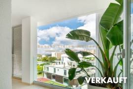 Stylisches Penthouse in exklusiver Wohnanlage mit Teilmeerblick in Palmanova