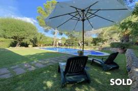 Familien-Villa als Investitionsobjekt in Nova Santa Ponsa mit Panoramablick und Teilmeerblick