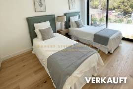 Hochwertige Neubau Villa mit Pool und Nähe zum Strand in Cala Vinyes