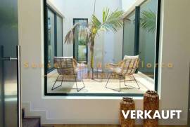 Hochwertige Neubau Villa mit Pool und Nähe zum Strand in Cala Vinyes