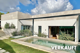 Hochwertige Neubau Villa mit Pool und Nähe zum Strand in Cala Vinyes