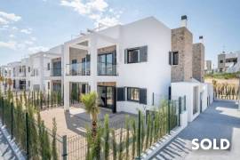 Modern, stylish new apartments with private garden or roof terrace in popular residential area in Cala Murada