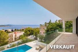 Luxuriöse Wohnung mit Meerblick in Cas Catala