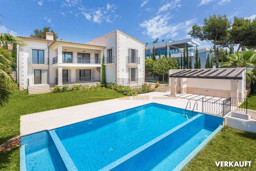 Luxuriöse Neubau-Familienvilla mit viel Platz und Meerblick in Nova Santa Ponsa