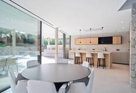 Neubau Villa der Extraklasse mit Teilmeerblick in Villengegend von Nova Santa Ponsa