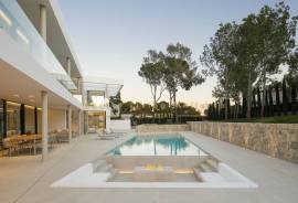 Neubau Villa der Extraklasse mit Teilmeerblick in Villengegend von Nova Santa Ponsa