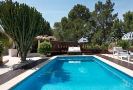 Traumhafte Villa mit Meerblick im Ibiza-Style in Cala Vinyes