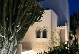 Traumhafte Villa mit Meerblick im Ibiza-Style in Cala Vinyes