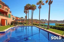 Exklusive Penthouse in first sea row LAS TERRAZAS