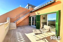 Exklusive Penthouse in first sea row LAS TERRAZAS