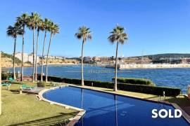 Exklusive Penthouse in first sea row LAS TERRAZAS