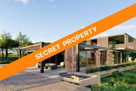 Spectacular new construction villa with stunning sea views