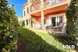 Sunny and chic first floor apartment in top maintained residential complex