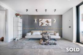 High quality renovated sea view apartment in top location of Puerto Portals