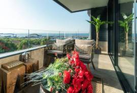 High quality renovated sea view apartment in top location of Puerto Portals